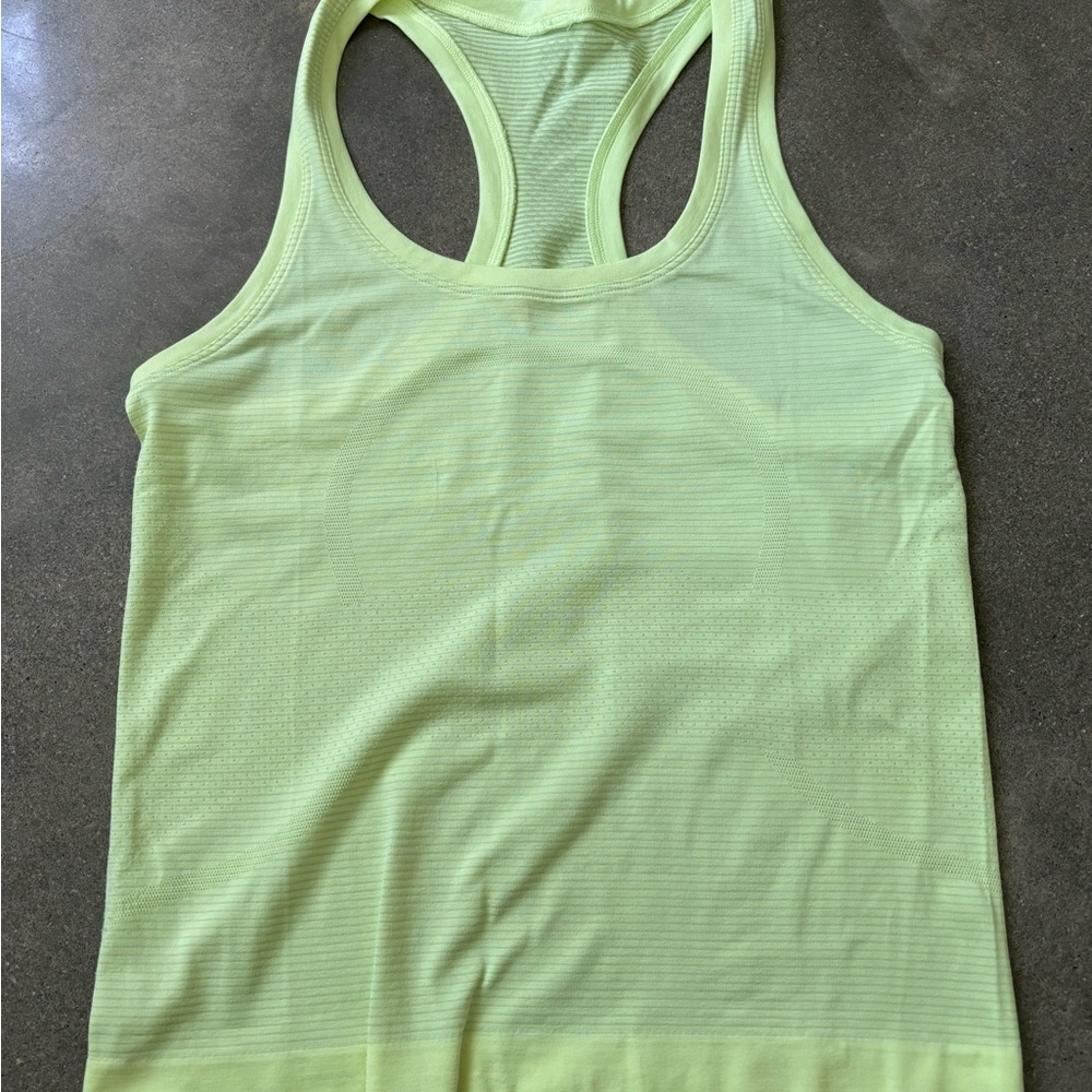 Lululemon swift race length tank